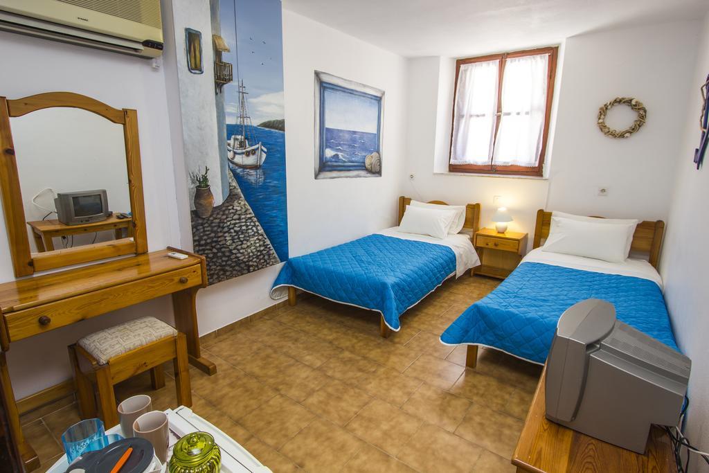 Symi Center Hotel Экстерьер фото