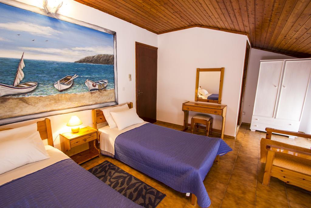 Symi Center Hotel Номер фото