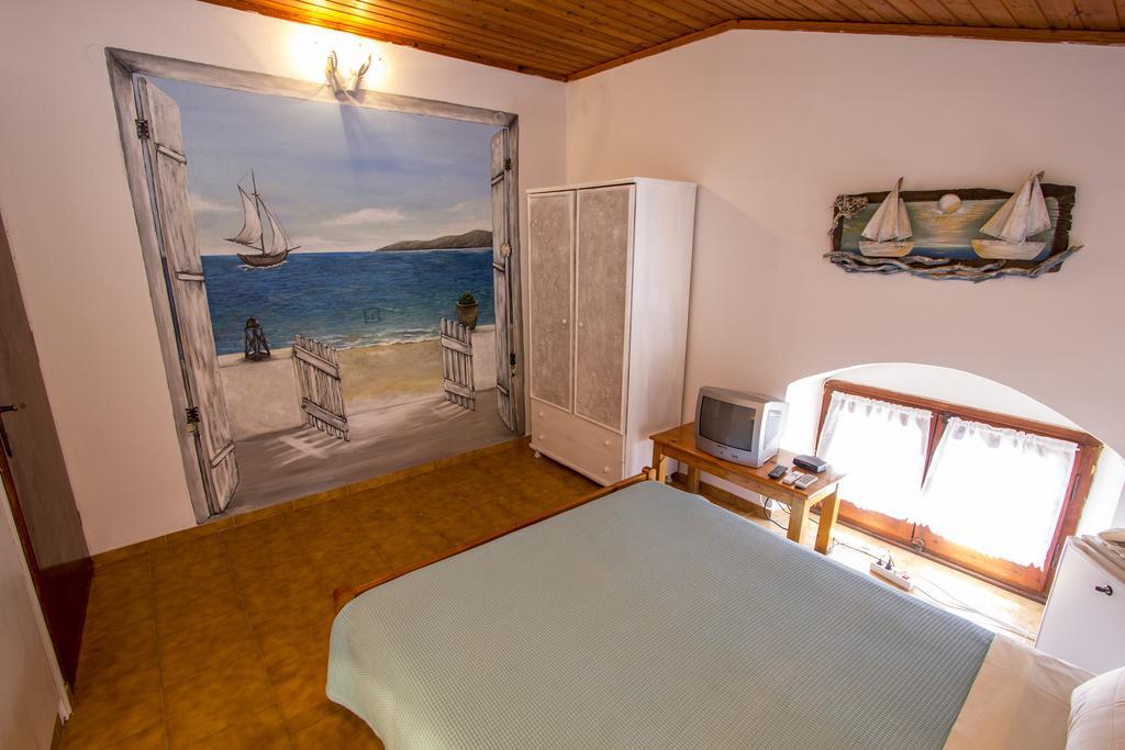Symi Center Hotel Номер фото