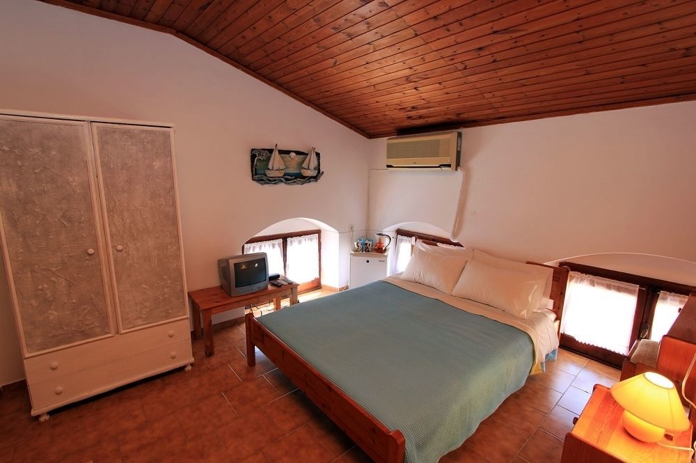 Symi Center Hotel Экстерьер фото